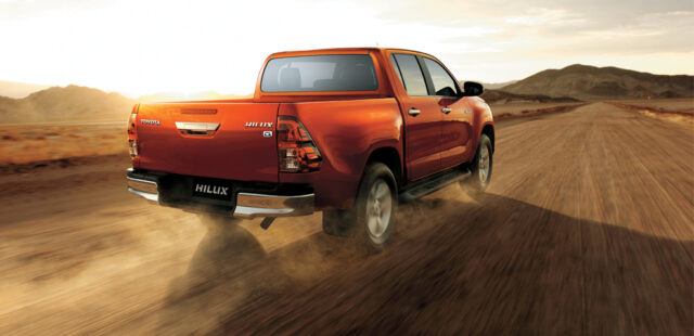 Toyota Hilux 2.4 4x2 MT 2025 dòng xe bán tải đẹp mê ly unnamed file 1278 640x310 - Toyota Hilux 2.4 4x2 MT 2025 dòng xe bán tải đẹp mê ly